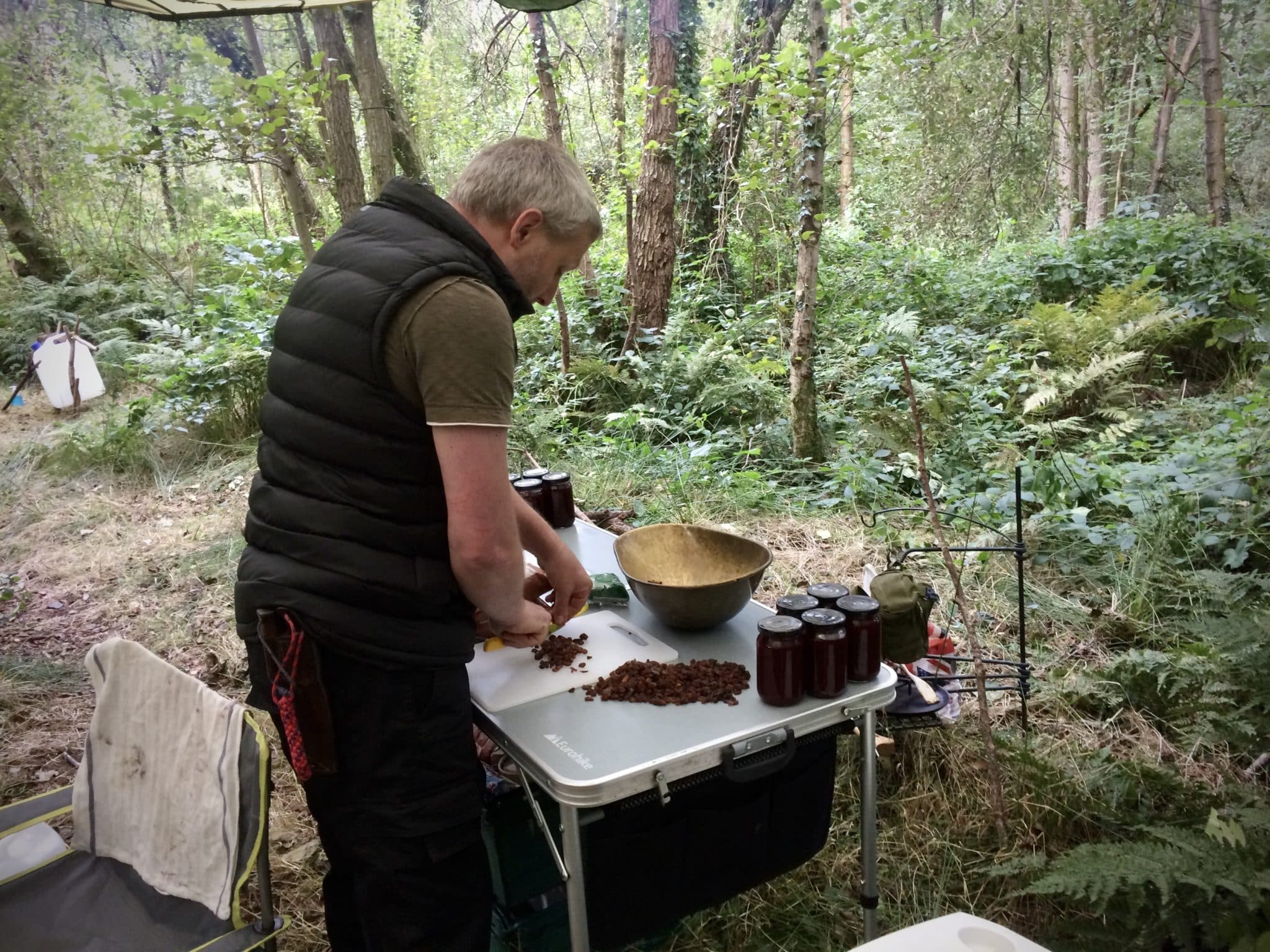 Creating the chutney - preparing the fruit - foraging and Preserving course - autumn Foraging - preserving - traditional crafts - pippin & Gile bushcraft and foraging - brecon beacons